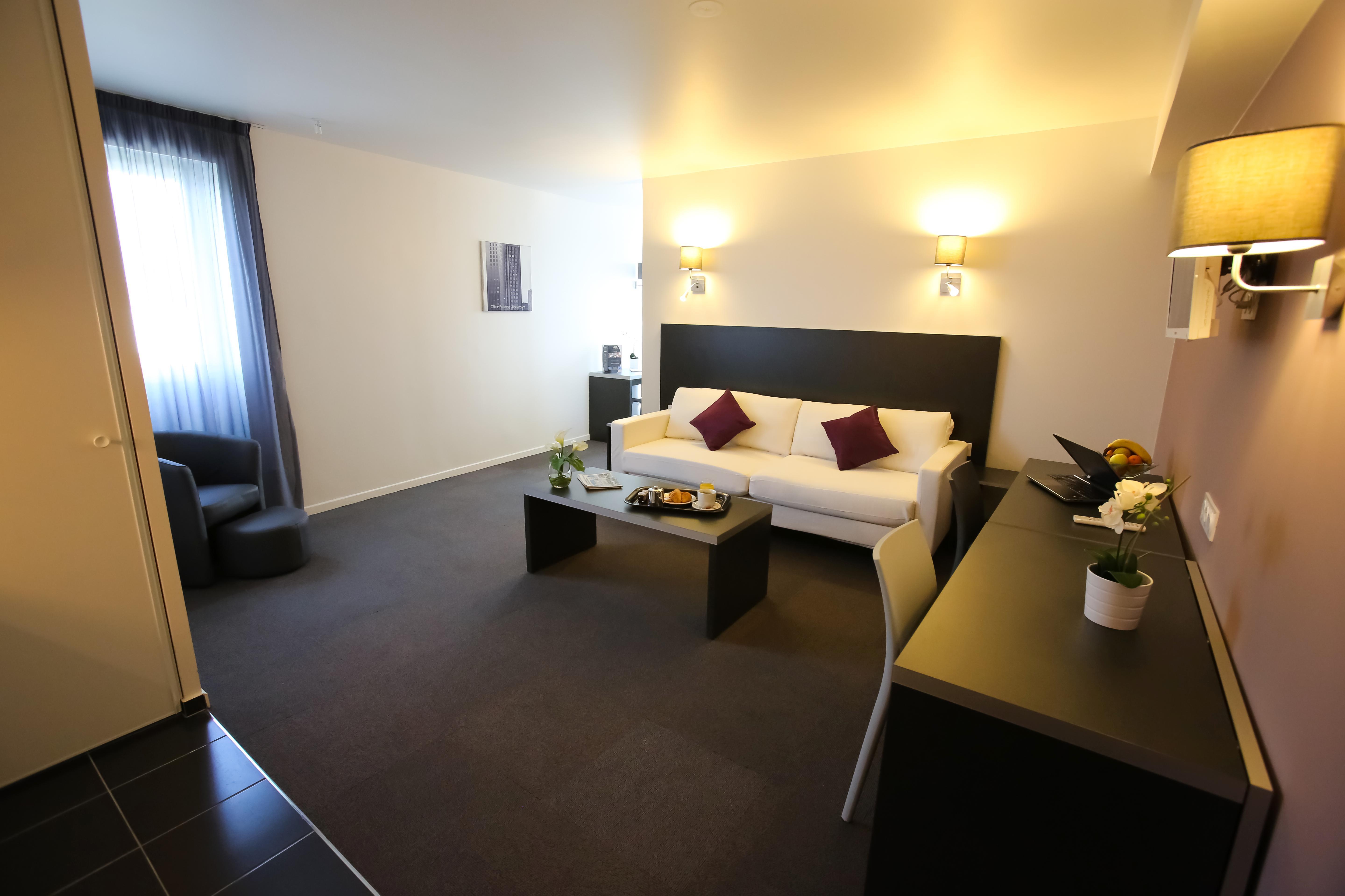 All Suites Appart Hotel Aeroport Paris Orly - Рюнжи Экстерьер фото